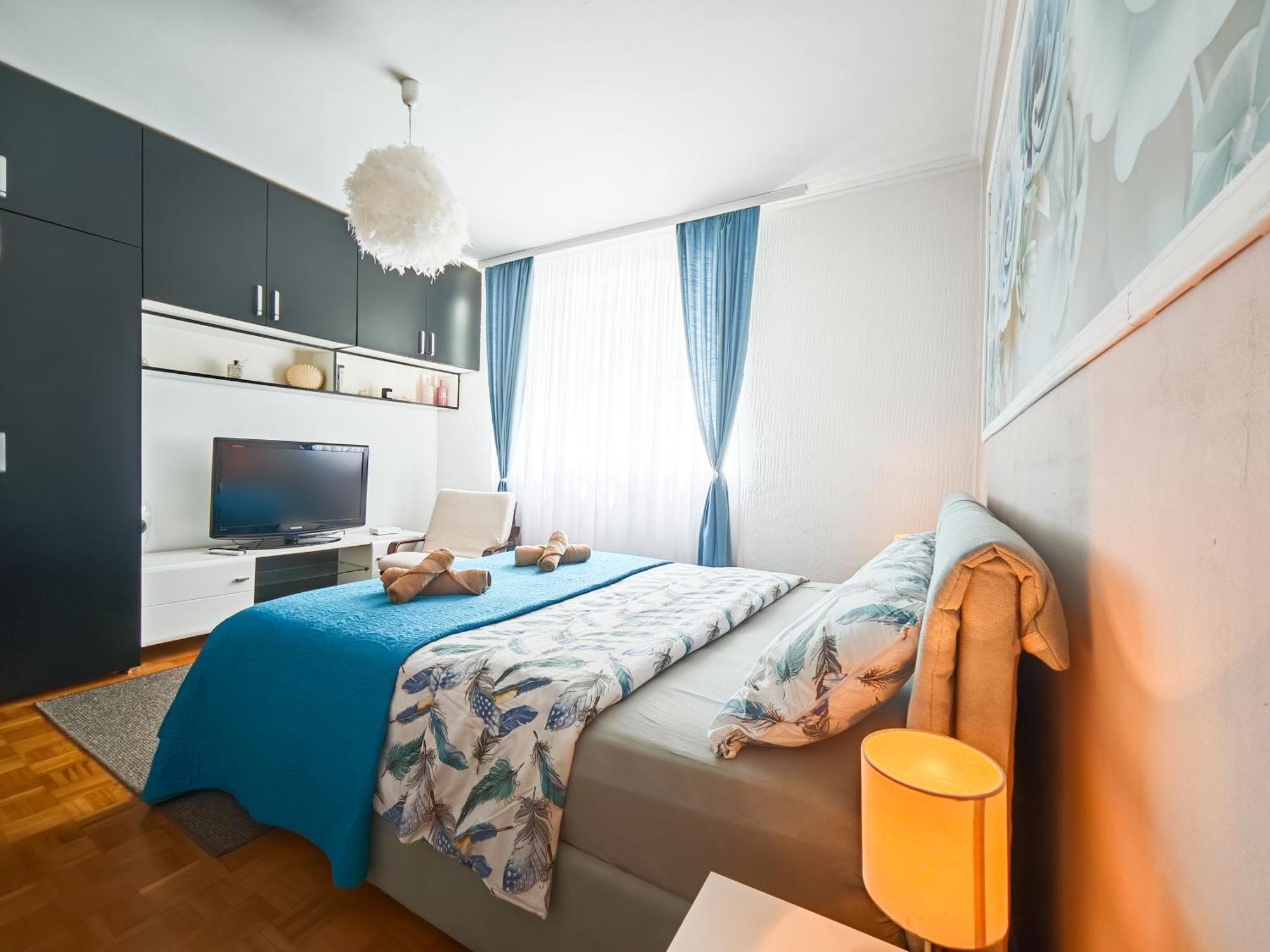 Apartman Julija Donji Milanovac Exteriér fotografie