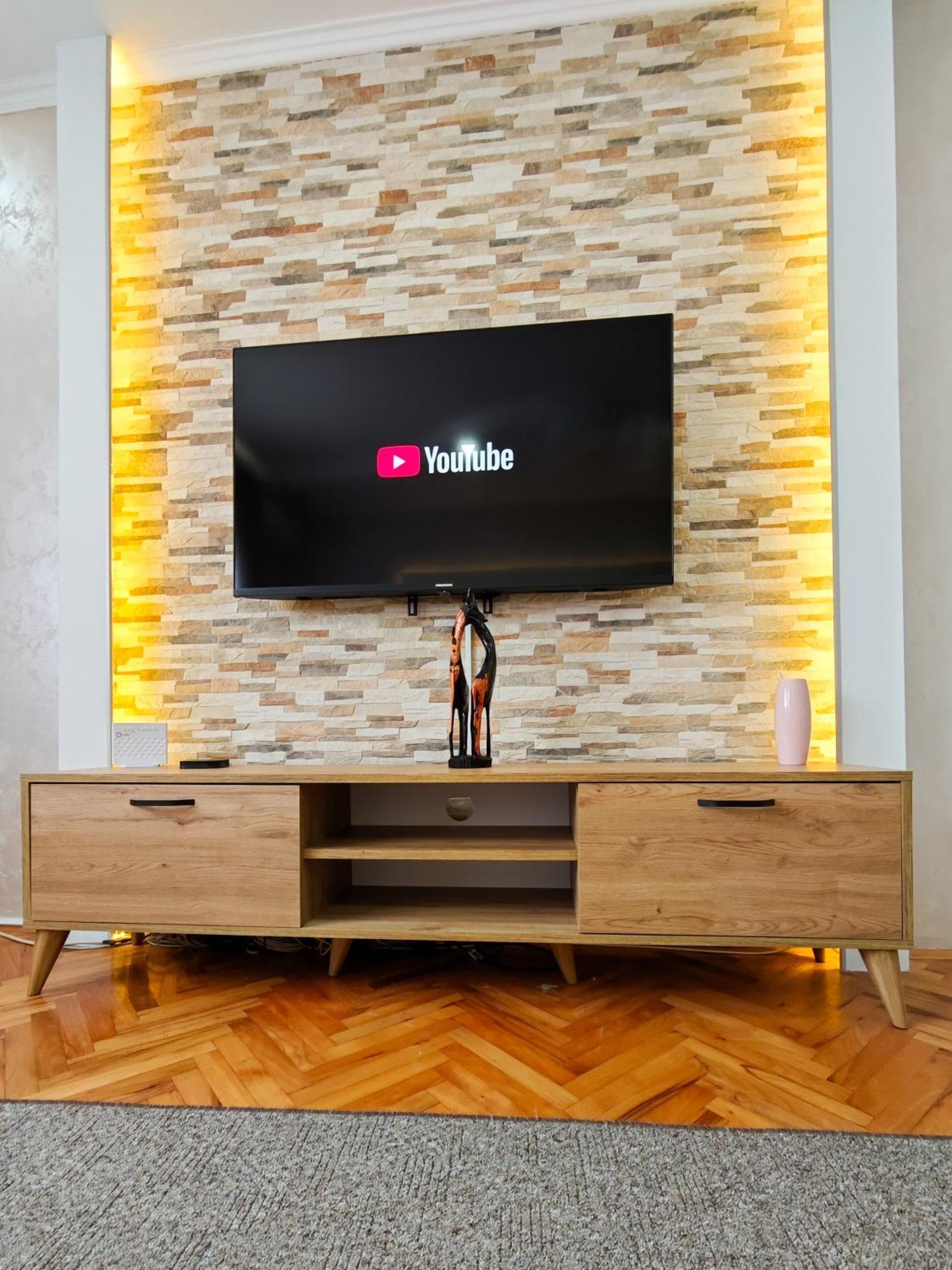 Apartman Julija Donji Milanovac Exteriér fotografie